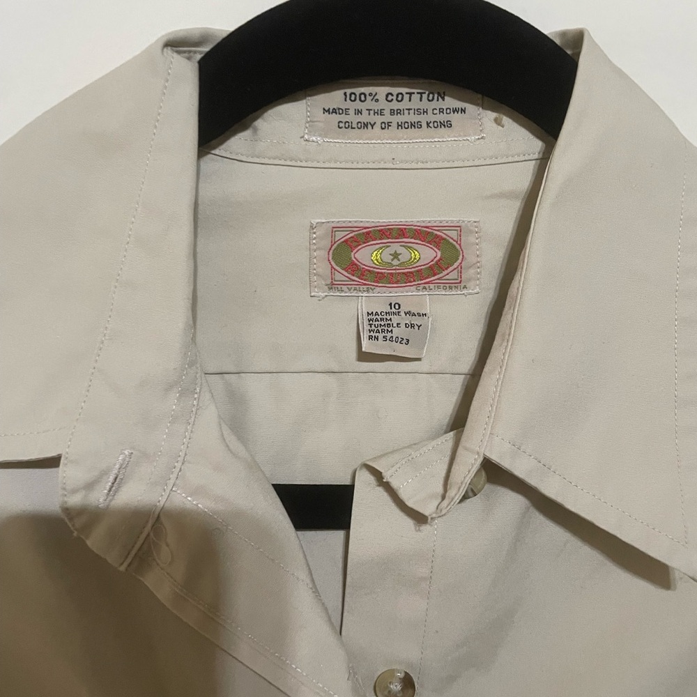 Banana republic 80’s vintage Beige Button-Up Shirt - Picture 5 of 5